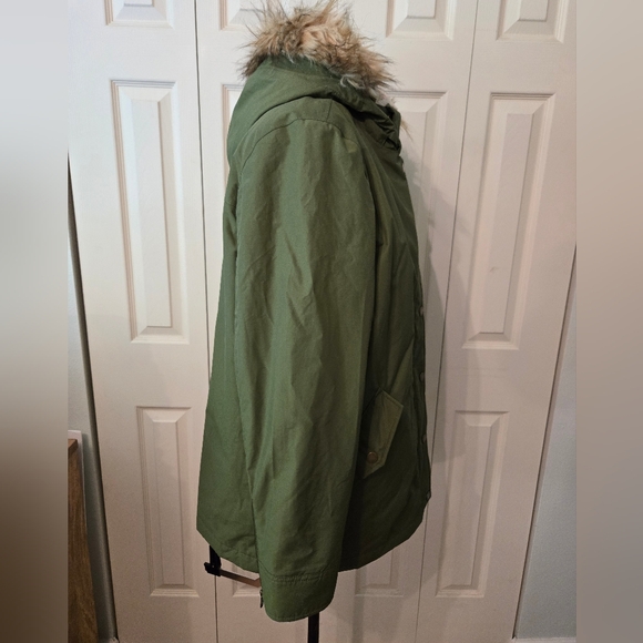 Boden Parka - Picture 10 of 14